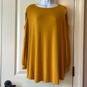 Emerald Brand Long Sleeve Cold Shoulder Top size 1X